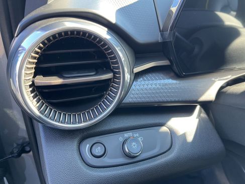 New 2026 Chevrolet Trax ACTIV w/ Sunroof Package image 25