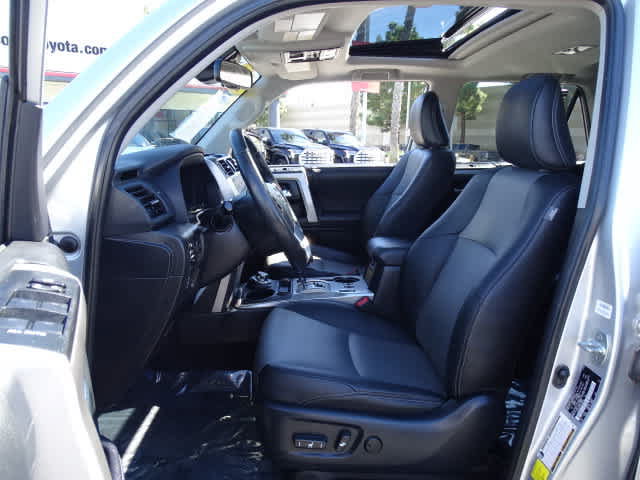 Used 2023 Toyota 4Runner SR5 Premium w/ Moonroof Package AWD/4WD image 18