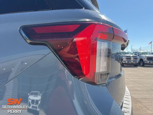 New 2025 Ford Explorer ST-Line w/ Premium Package image 8