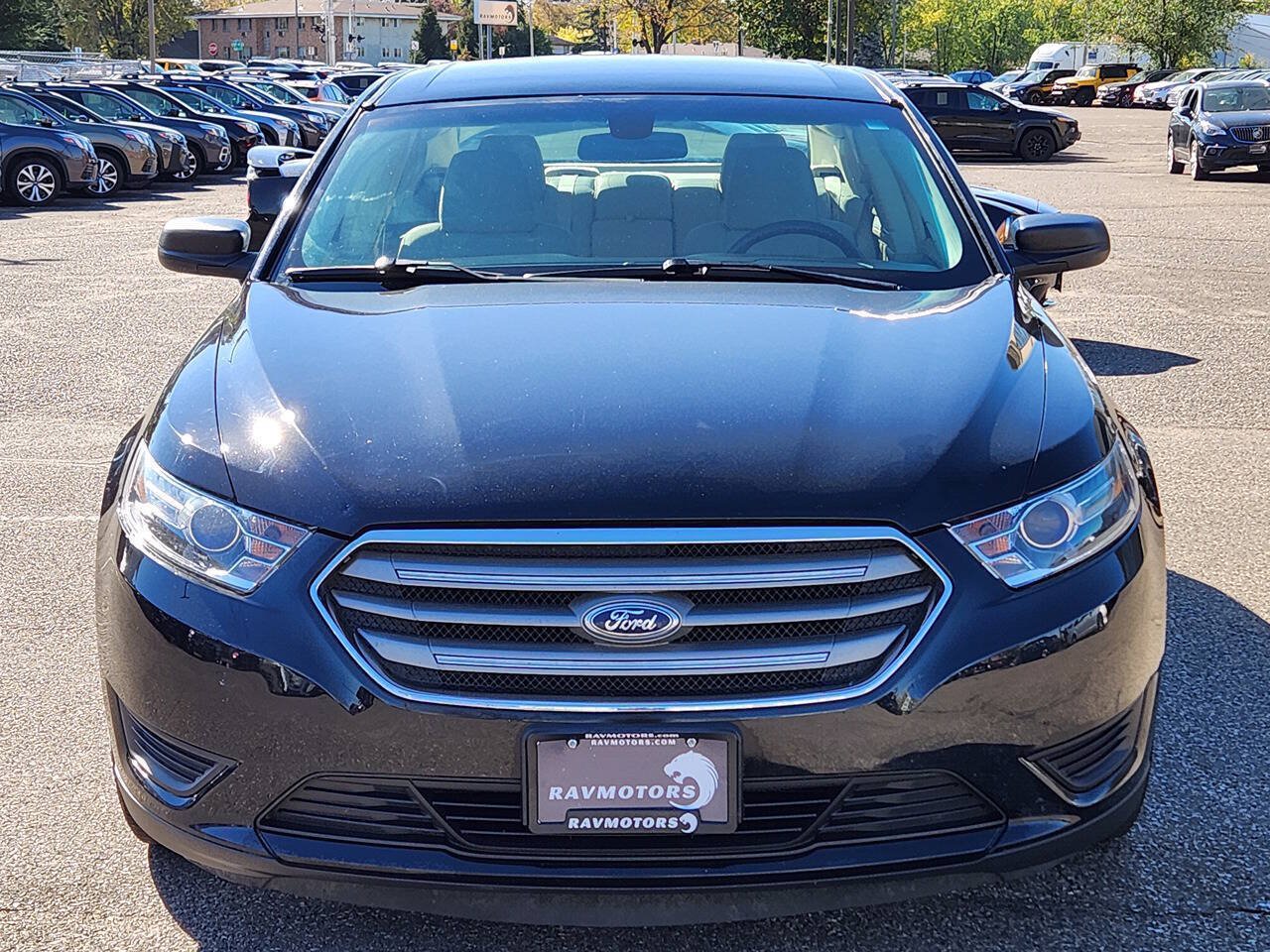 Used 2016 Ford Taurus SE FWD image 7