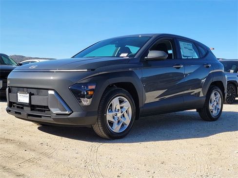 New 2026 Hyundai Kona SE image 5