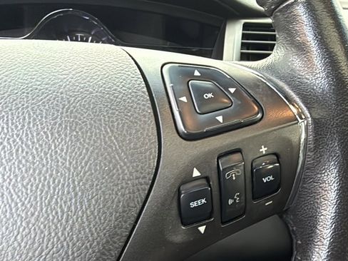 Used 2014 Lincoln MKS AWD w/ Equipment Group 101A image 21