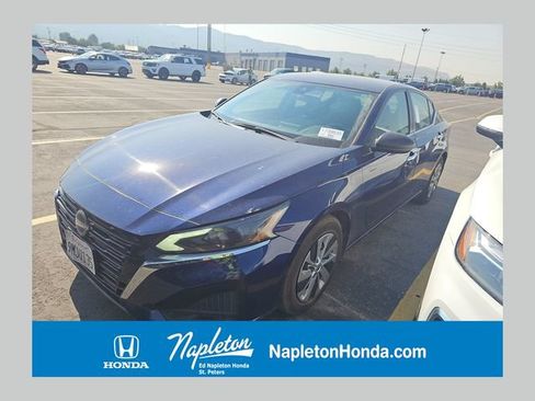 Used 2024 Nissan Altima 2.5 S FWD image 1