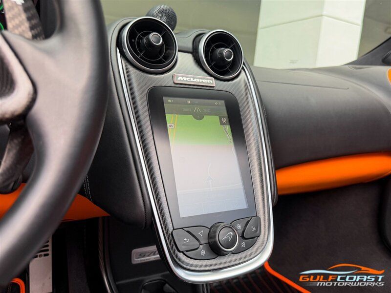 Used 2018 McLaren 570S Spider RWD image 18