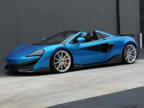 Used 2020 McLaren 600LT Spider RWD image 2