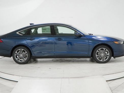 New 2025 Honda Accord EX-L image 12