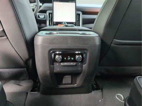 New 2026 GMC Yukon Denali w/ Sun & Power Step Package AWD/4WD image 20