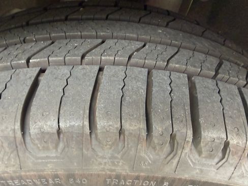 Used 2015 Ford Escape Titanium w/ Equipment Group 301A FWD image 14