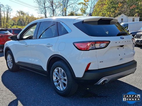 Used 2022 Ford Escape SE image 8