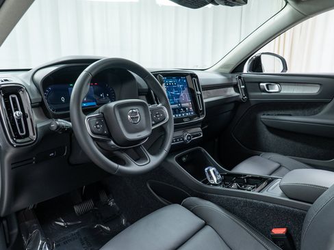 New 2026 Volvo XC40 B5 Plus w/ Protection Package Premier image 12