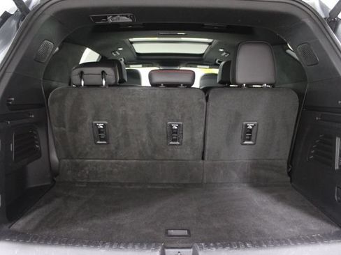 Used 2025 Chevrolet Traverse RS AWD/4WD image 14
