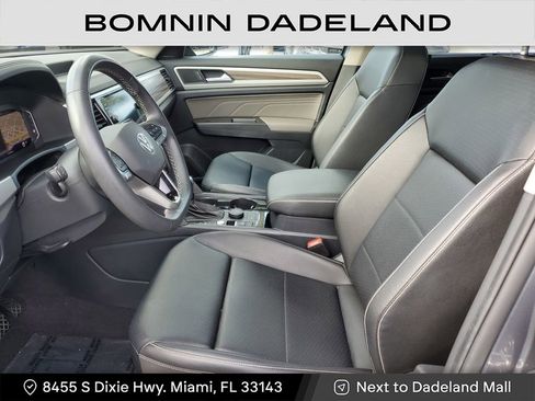 Used 2023 Volkswagen Atlas SEL image 17