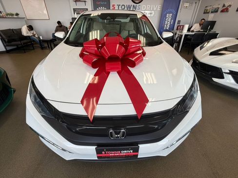 Used 2020 Honda Civic EX image 14