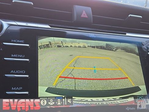 Used 2018 Toyota Camry XSE w/ Driver Assist Package image 9