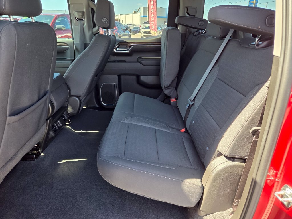 Used 2023 Chevrolet Silverado 1500 LT w/ Protection Package RWD image 7