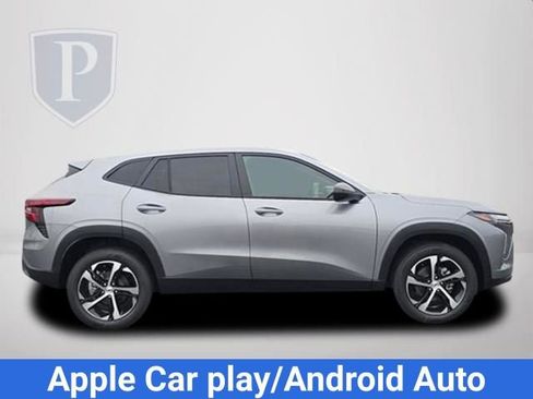 New 2026 Chevrolet Trax RS FWD image 5