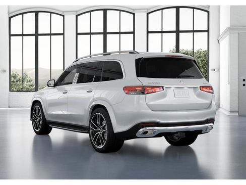 New 2026 Mercedes-Benz GLS 580 4MATIC image 28
