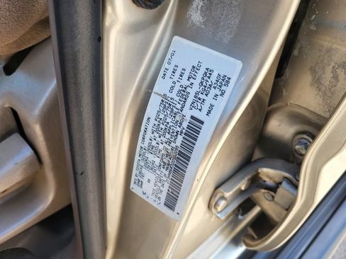 Used 2002 Toyota 4Runner SR5 AWD/4WD image 29