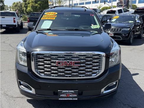 Used 2018 GMC Yukon XL Denali w/ Denali Ultimate Package image 9