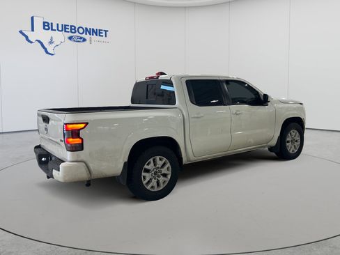 Used 2023 Nissan Frontier SV w/ SV Convenience Package RWD image 4