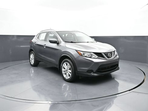 Used 2019 Nissan Rogue Sport SV AWD/4WD image 1