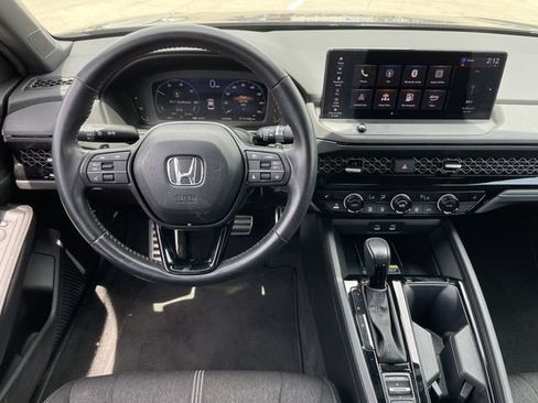 Used 2025 Honda Accord Sport image 11