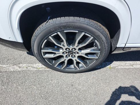 New 2026 GMC Acadia Denali Ultimate FWD image 5
