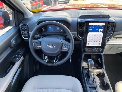 Used 2024 Ford Ranger XLT image 17