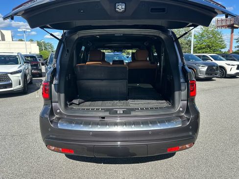 Used 2022 INFINITI QX80 Sensory w/ All-Season Package AWD/4WD image 15