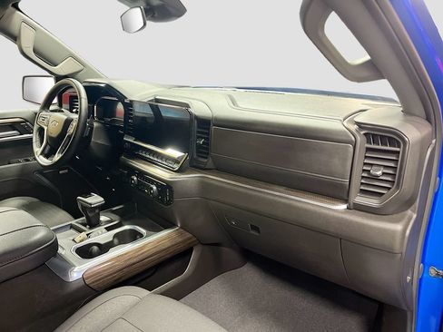 Used 2025 Chevrolet Silverado 1500 RST AWD/4WD image 30