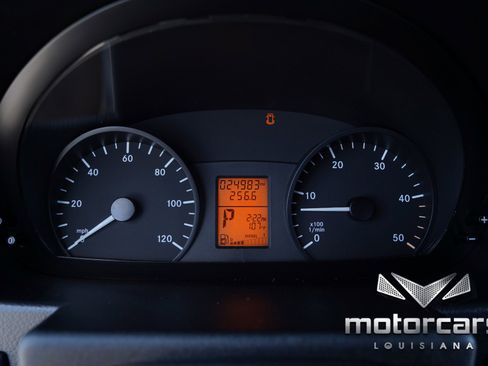 Used 2015 Mercedes-Benz Sprinter 3500 image 34