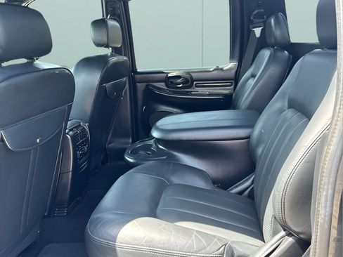 Used 2002 Lincoln Blackwood RWD image 14
