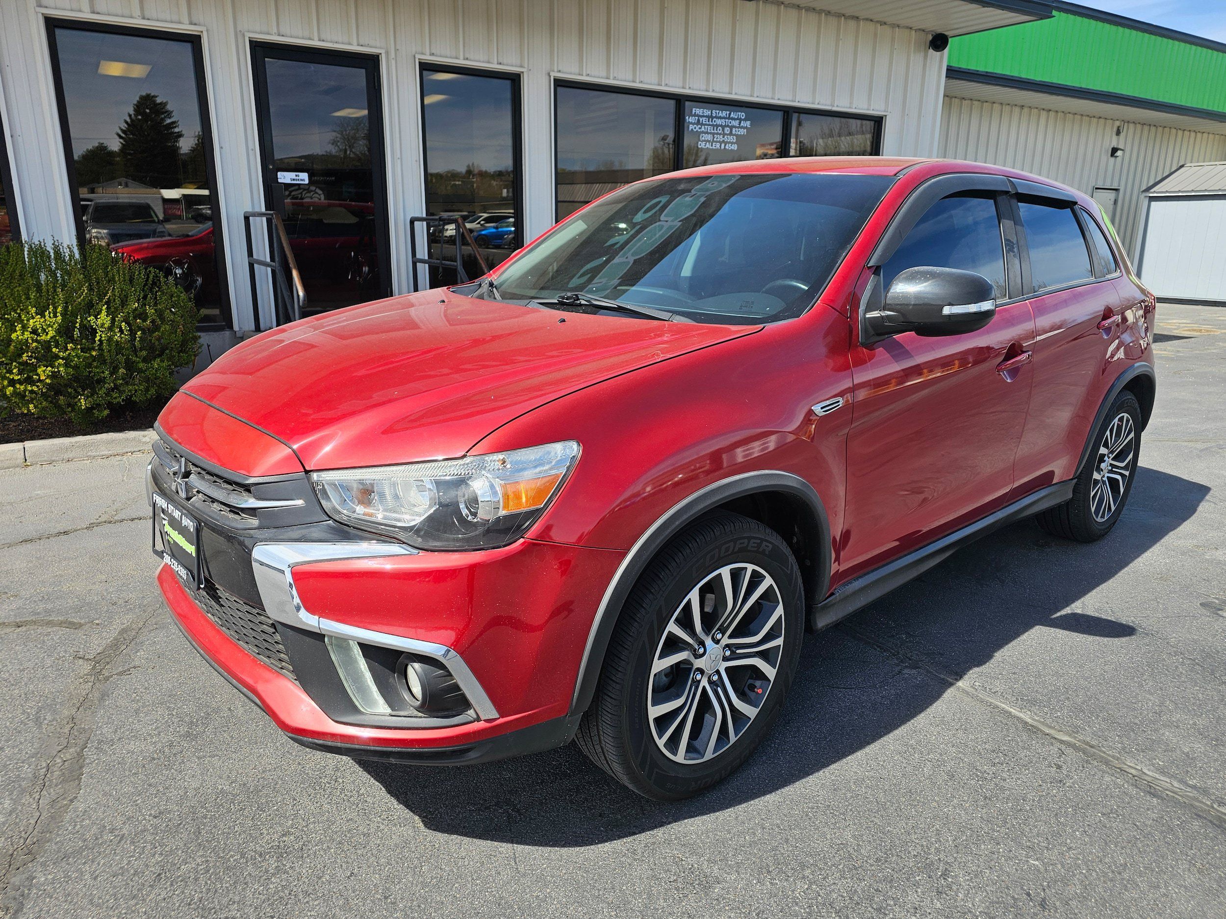 Used 2018 Mitsubishi Outlander Sport SE AWD/4WD image 2
