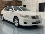 Used 2011 Toyota Camry LE image 2