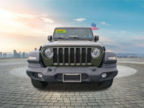 Used 2023 Jeep Wrangler Unlimited Sport AWD/4WD image 10