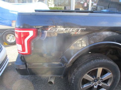 Used 2015 Ford F150 XLT w/ Equipment Group 302A Luxury image 4