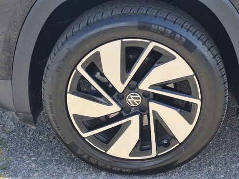 Used 2024 Volkswagen Atlas SE image 18