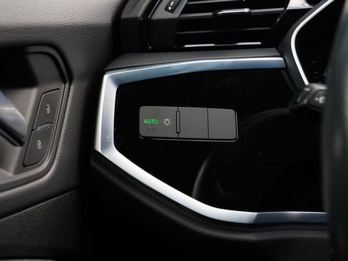 Used 2021 Audi Q3 2.0T Premium w/ Convenience Package image 29