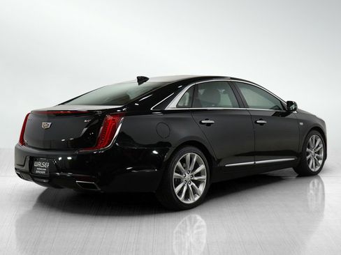 Used 2018 Cadillac XTS Vsport Platinum image 7