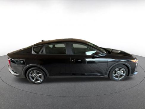 Used 2025 Kia K4 LXS FWD image 16