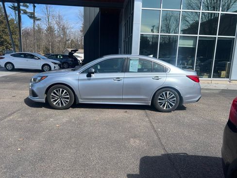 Used 2019 Subaru Legacy 2.5i Premium image 2