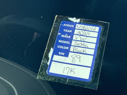 Used 2024 Volkswagen Jetta SEL image 27