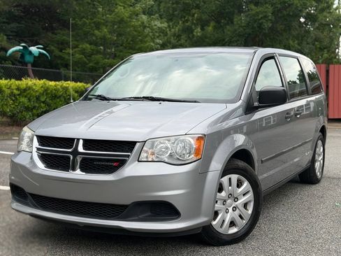 Used 2015 Dodge Grand Caravan American Value Package FWD image 1