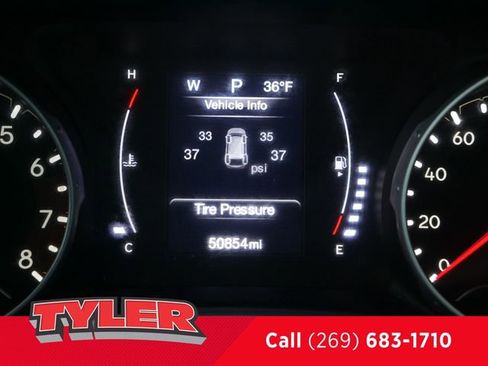 Used 2018 Jeep Compass Latitude w/ Cold Weather Group image 50