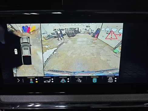 Certified 2023 GMC Sierra 1500 AT4 w/ AT4 Preferred Package image 29