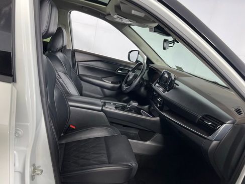 Used 2023 Nissan Rogue Platinum image 35