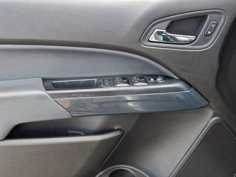 Used 2017 Chevrolet Colorado Z71 image 13