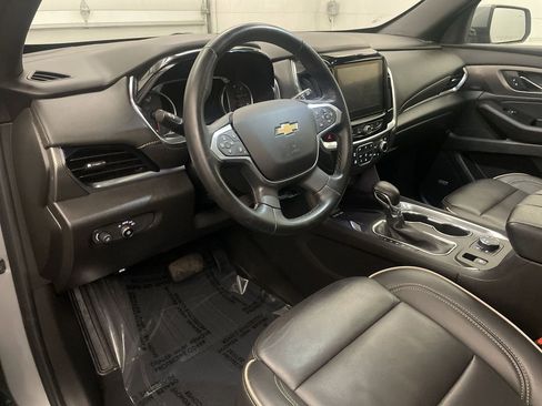 Certified 2023 Chevrolet Traverse Premier image 4