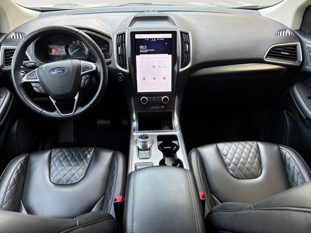 Used 2024 Ford Edge Titanium AWD/4WD image 10