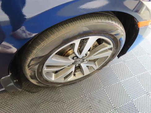 Used 2023 Honda Odyssey Touring image 9